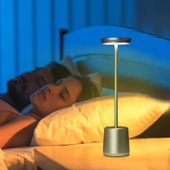 Окружающий настольный свет Светодиодный ночник с плавным затемнением Креативный ночной светильник из алюминиевого сплава Сенсорное управление для спальни Домашнего ресторана
