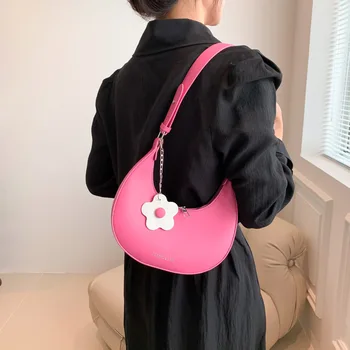 Роскошный дизайн в виде цветка, полумесяц, сумка подмышками, маленькая сумочка-клатч для женщин, искусственная кожа, однотонная модная сумка для бродяг