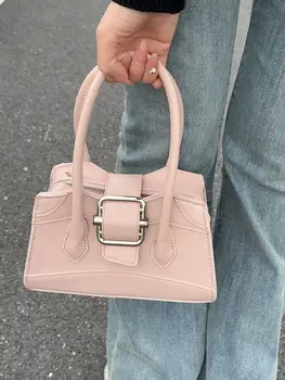 Милая розовая женская сумка 2023, новая стильная маленькая квадратная сумка, модные универсальные сумки через плечо, простые сумки через плечо из цельной кожи.